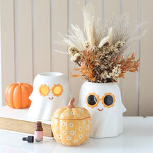 Load image into Gallery viewer, Halloween Ghost Vase
