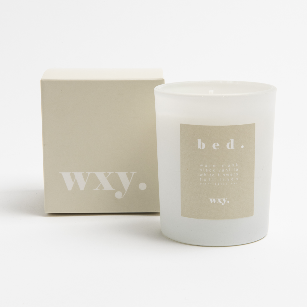 Wxy Bed Candle Warm Musk, Black Vanilla, White Flowers & Soft Linen